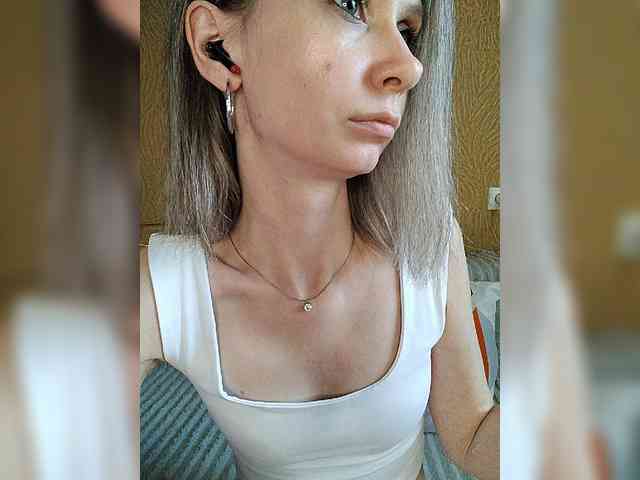 -Christina- webcam