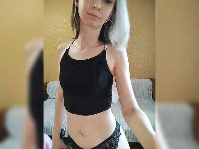 -Christina- webcam