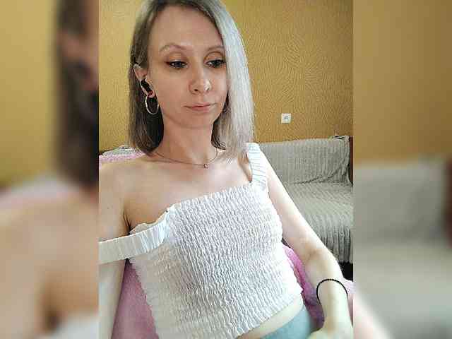 -Christina- webcam