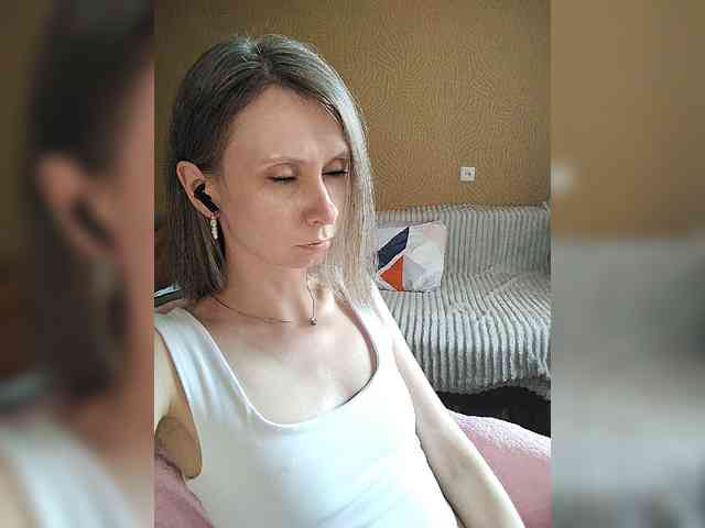 -Christina- webcam