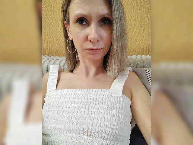 -Christina- webcam