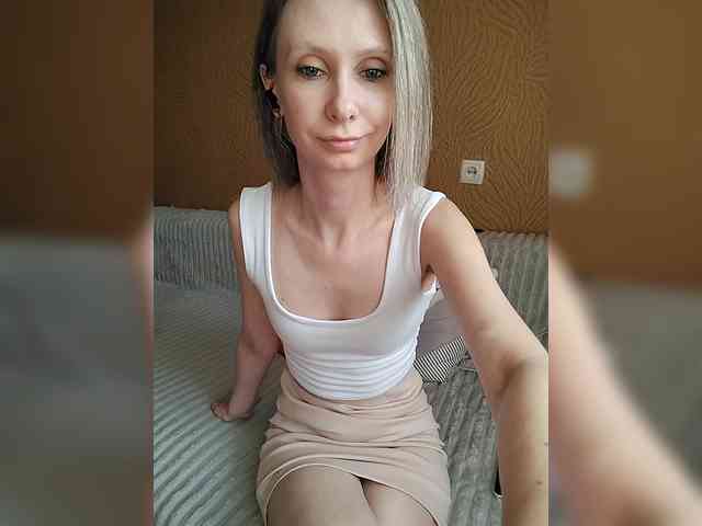 -Christina- webcam