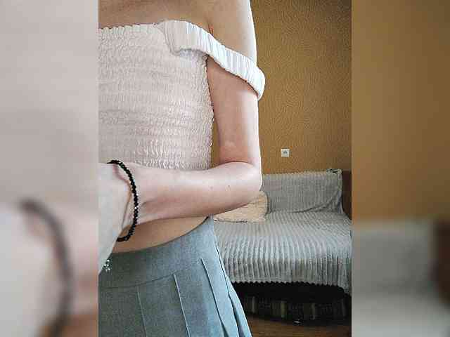 -Christina- webcam
