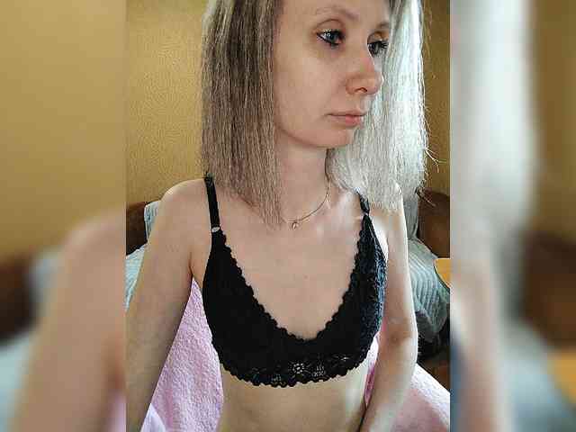 -Christina- webcam