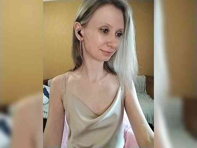 -Christina- webcam