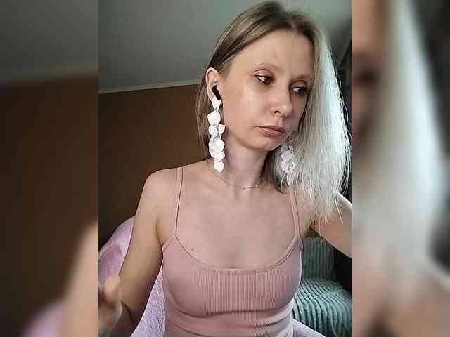 -Christina- webcam