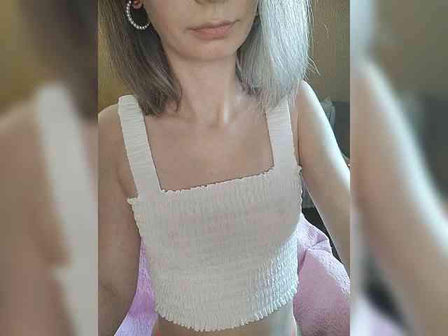 -Christina- webcam