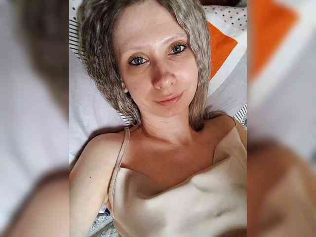 -Christina- webcam