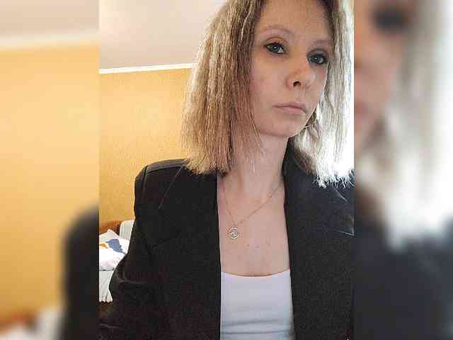 -Christina- webcam