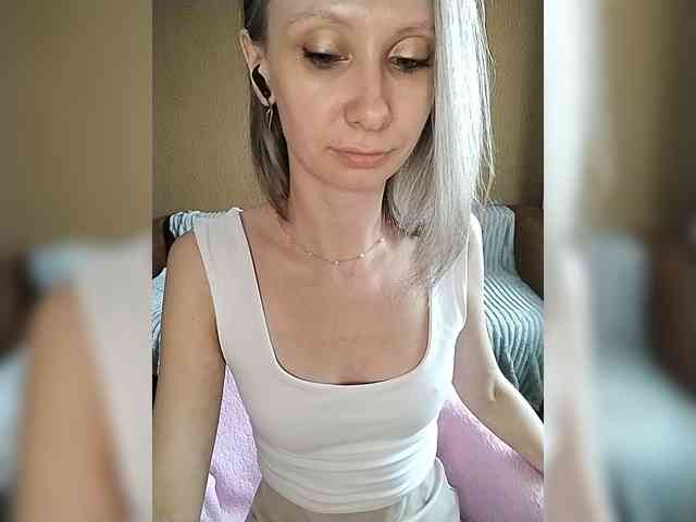 -Christina- webcam