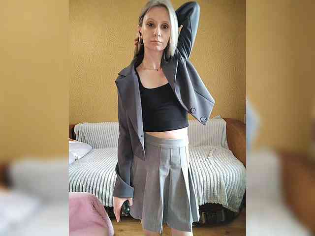 -Christina- webcam