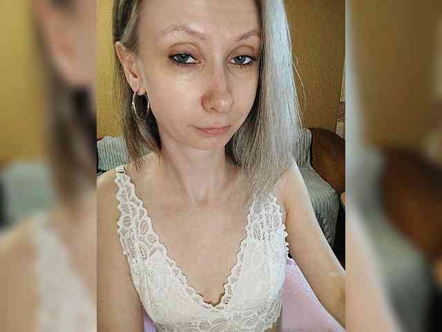 -Christina- webcam