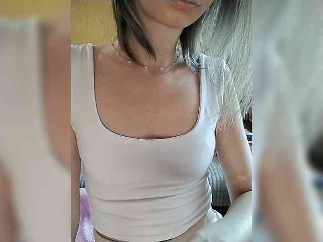 -Christina- webcam