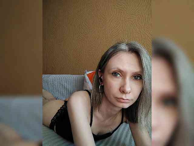 -Christina- webcam