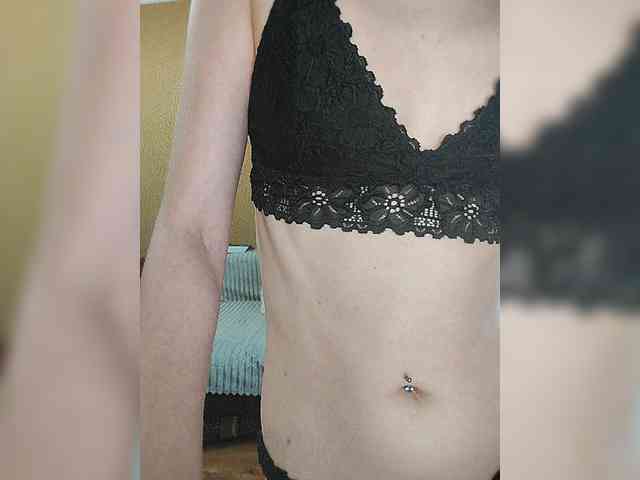 -Christina- webcam