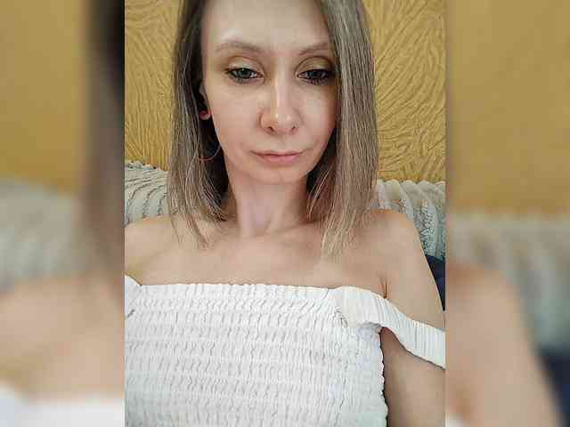 -Christina- webcam