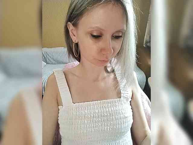 -Christina- webcam
