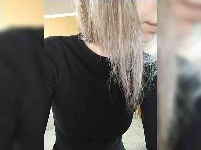 -Christina- webcam
