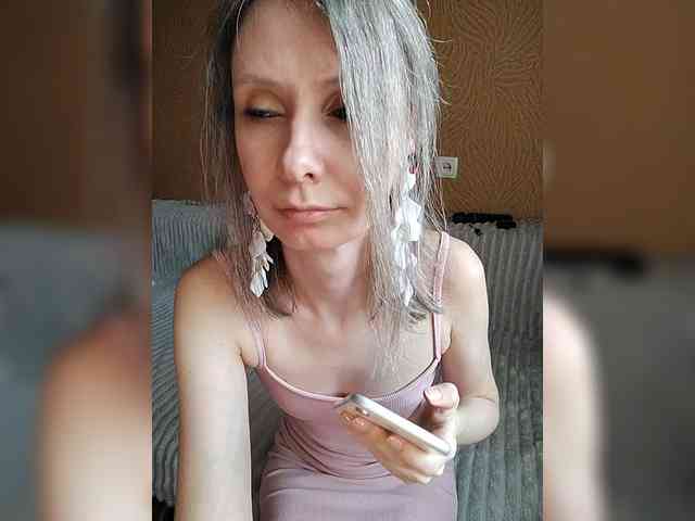 -Christina- webcam