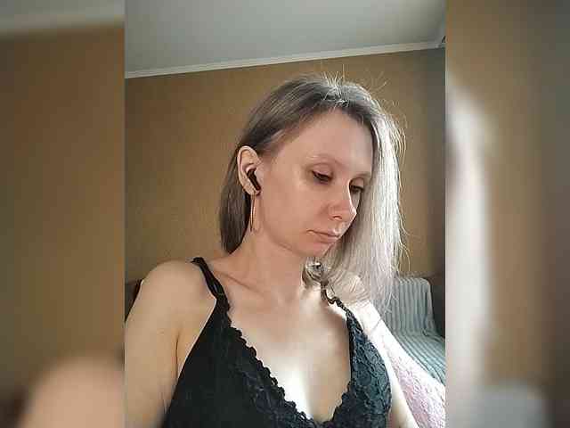 -Christina- webcam
