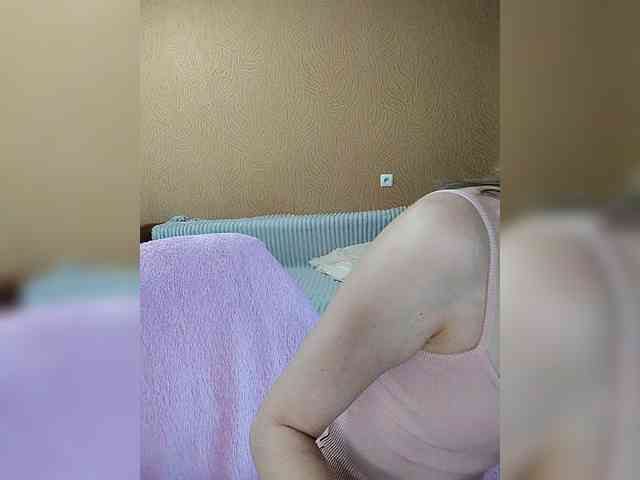 -Christina- webcam