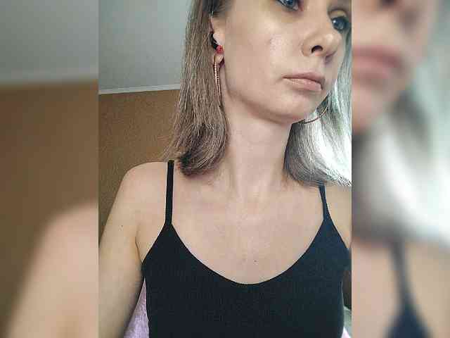 -Christina- webcam