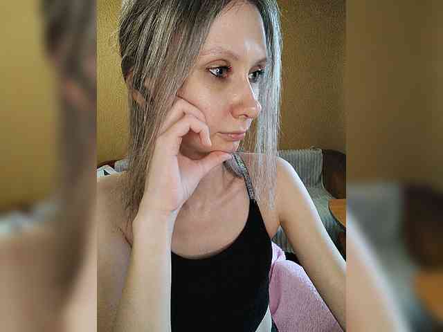 -Christina- webcam