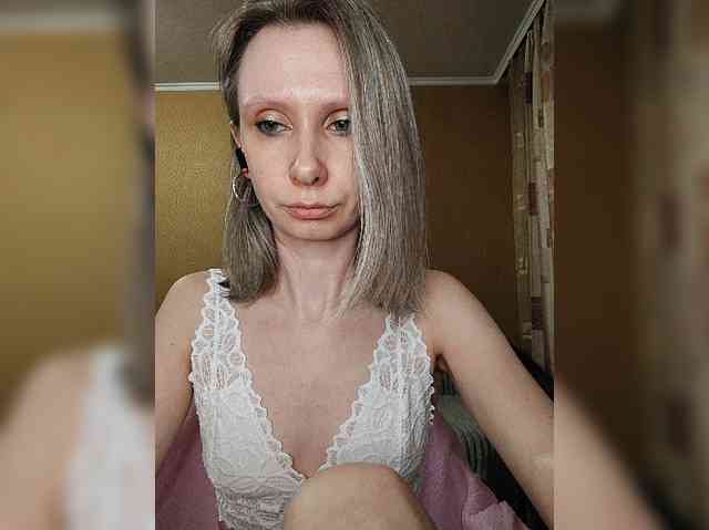 -Christina- webcam