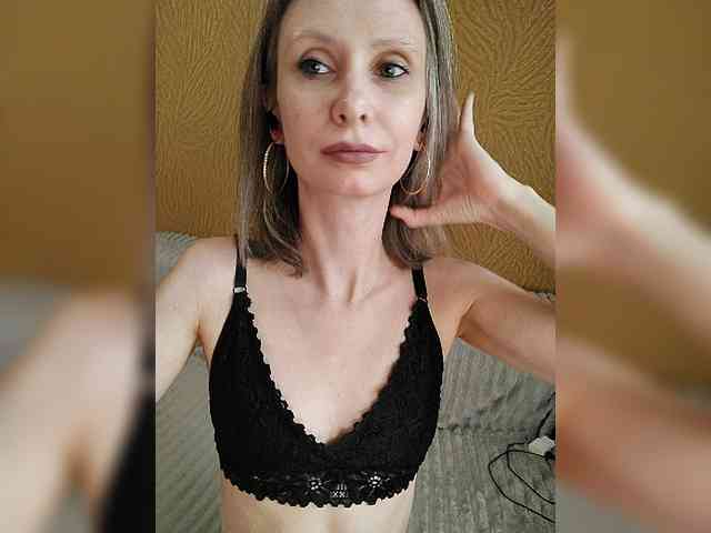 -Christina- webcam