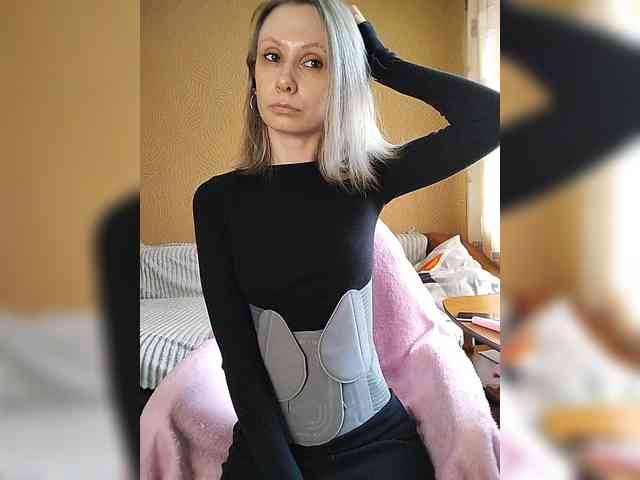 -Christina- webcam
