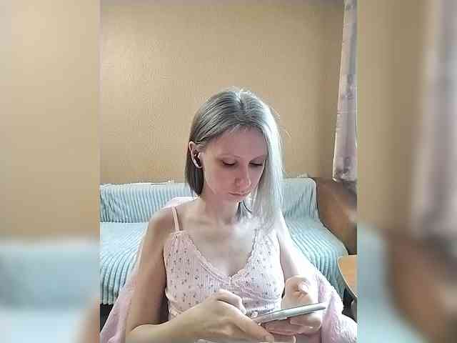 -Christina- webcam
