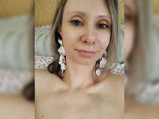 -Christina- webcam