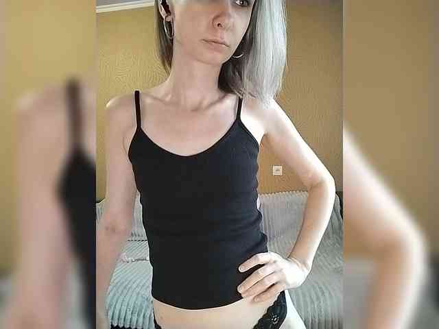 -Christina- webcam