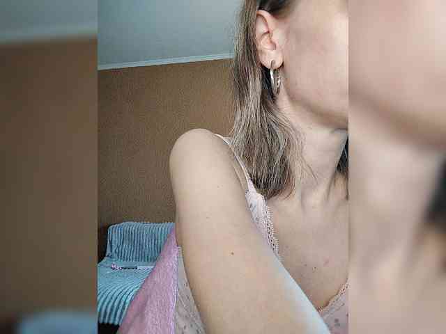 -Christina- webcam