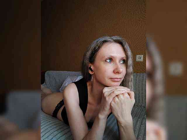 -Christina- webcam
