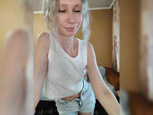 -Christina- webcam