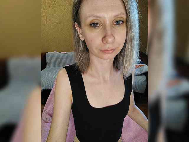 -Christina- webcam