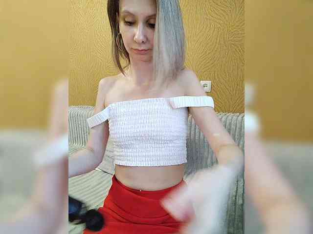 -Christina- webcam