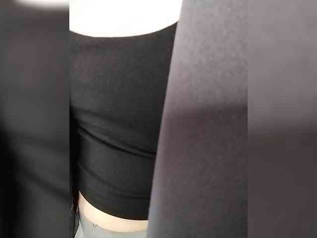 -Christina- webcam