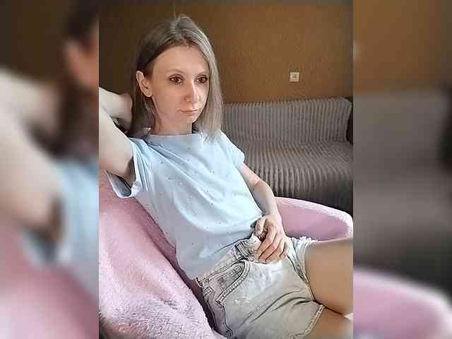 -Christina- webcam