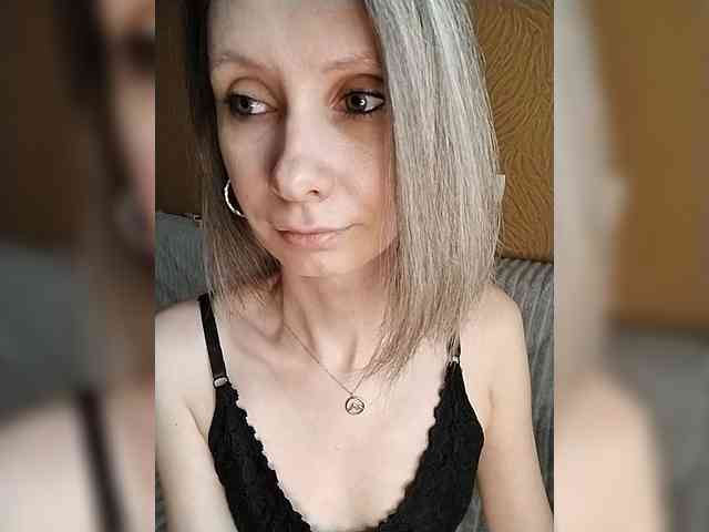 -Christina- webcam