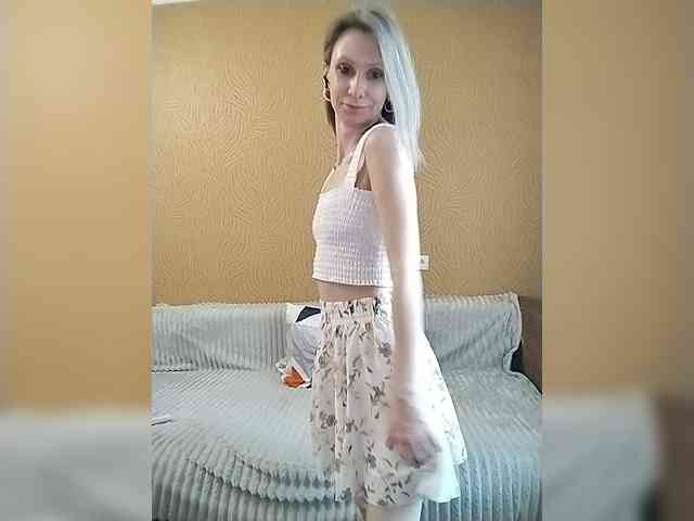-Christina- webcam