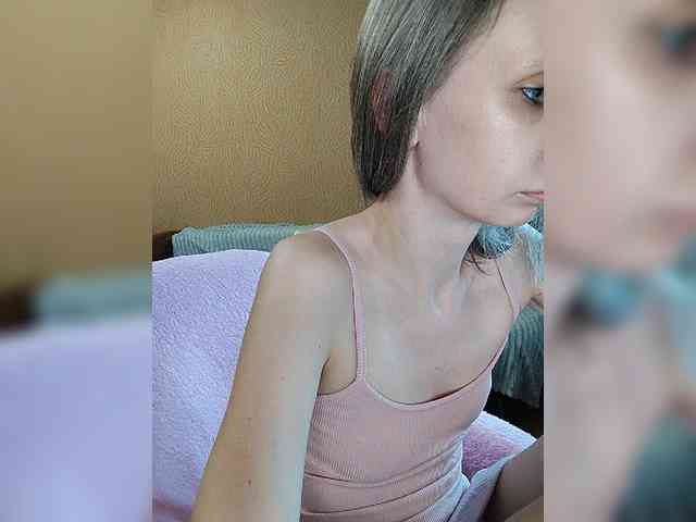 -Christina- webcam