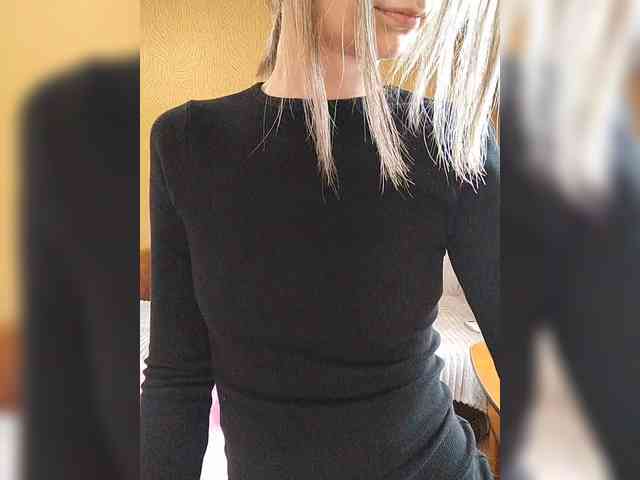 -Christina- webcam