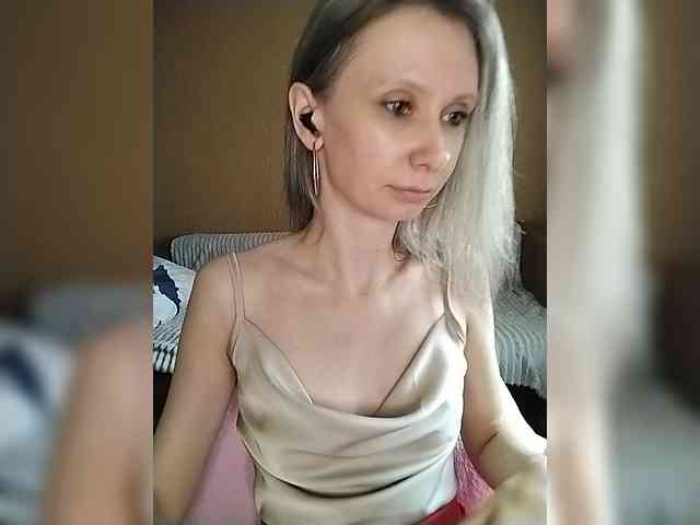 -Christina- webcam