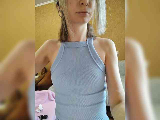 -Christina- webcam