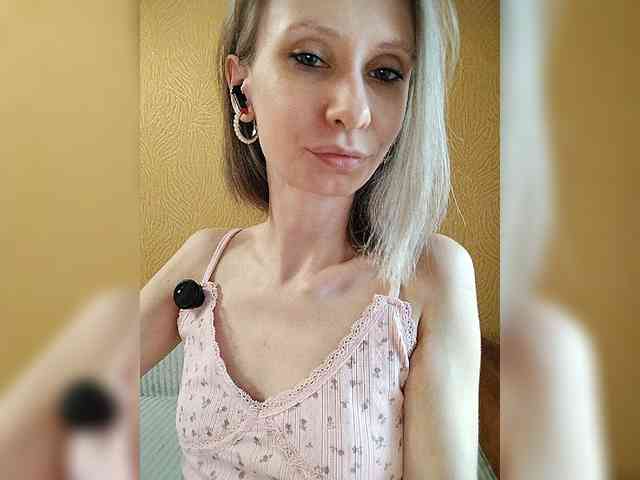 -Christina- webcam