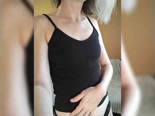 -Christina- webcam