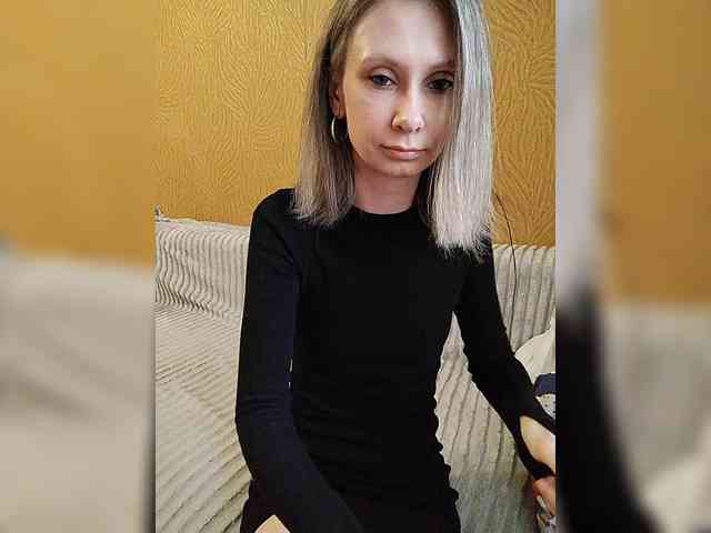 -Christina- webcam