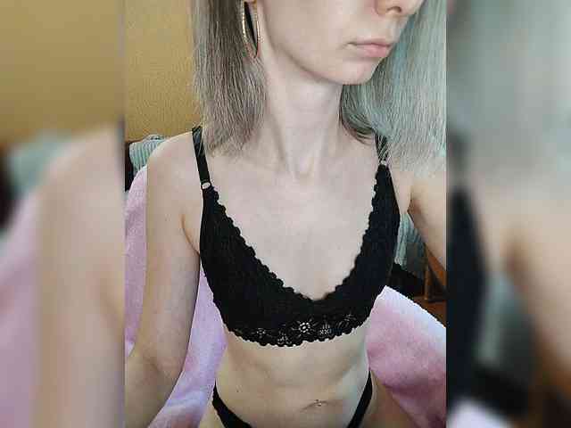 -Christina- webcam